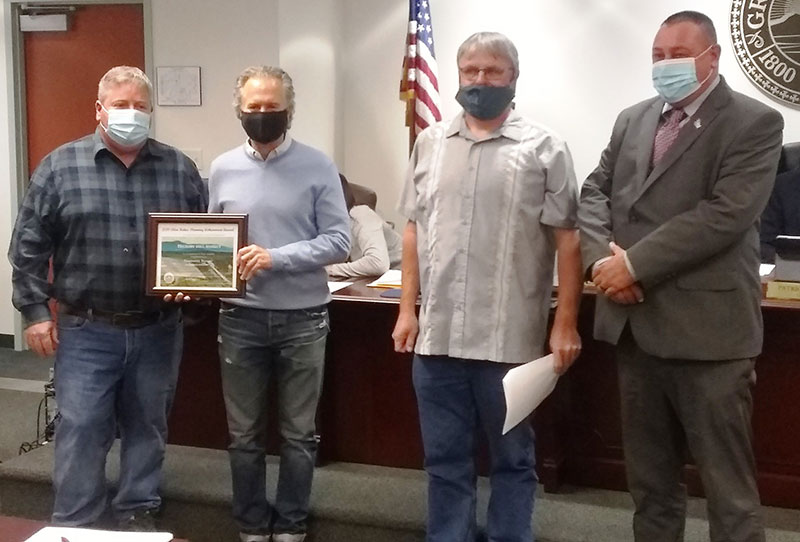 Hickory Hill receives Ellen Rettus Award